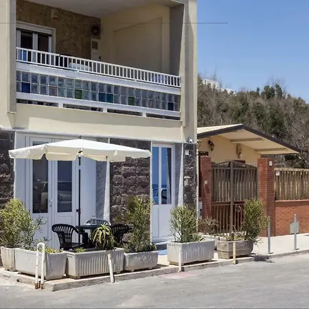 Nyaraló Beach Home Agnone Bagni